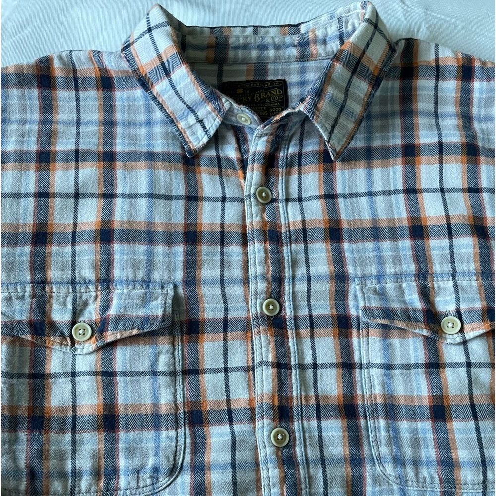 Lucky Brand Men’s button up shirt. XL
